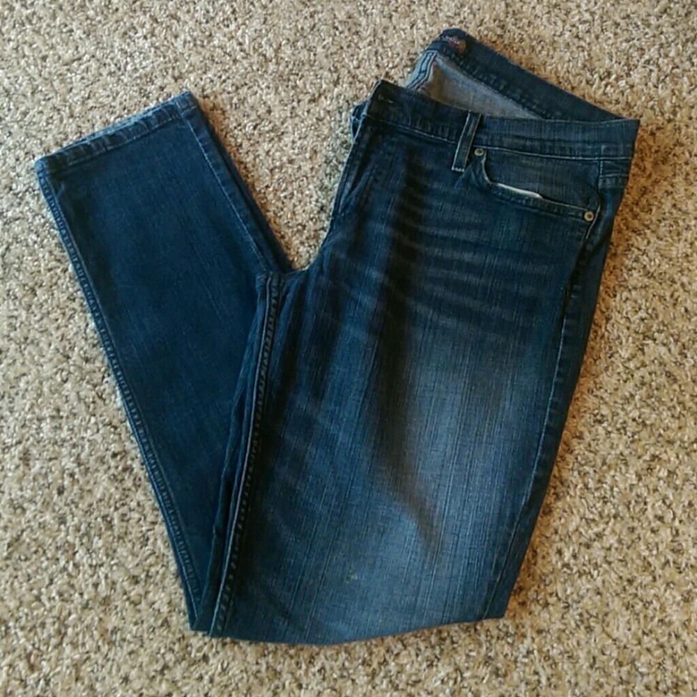 Levi's Medium Wash Skinny Jeans